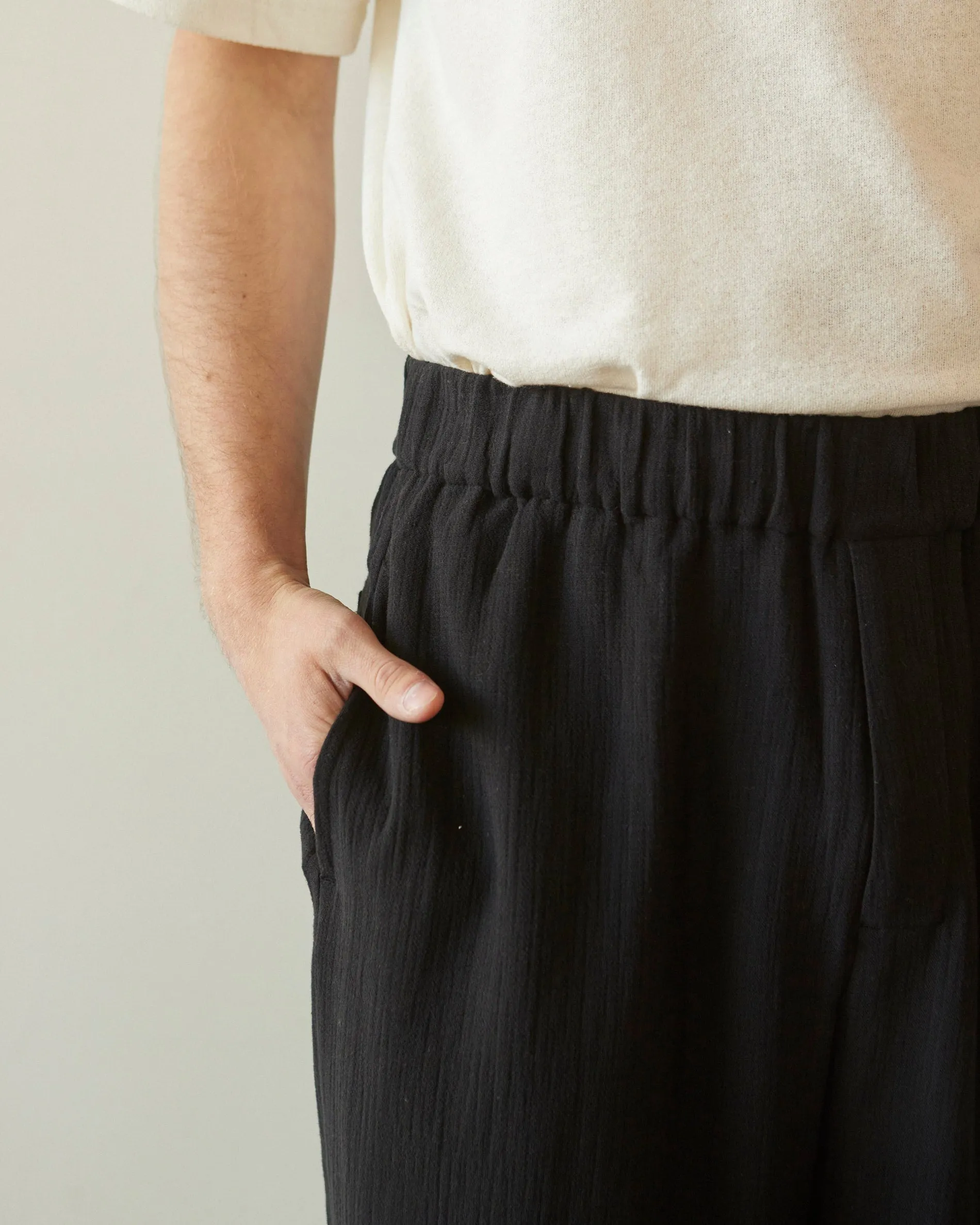 7115 Unisex Gauze Elastic Pull-Up Trouser, Black