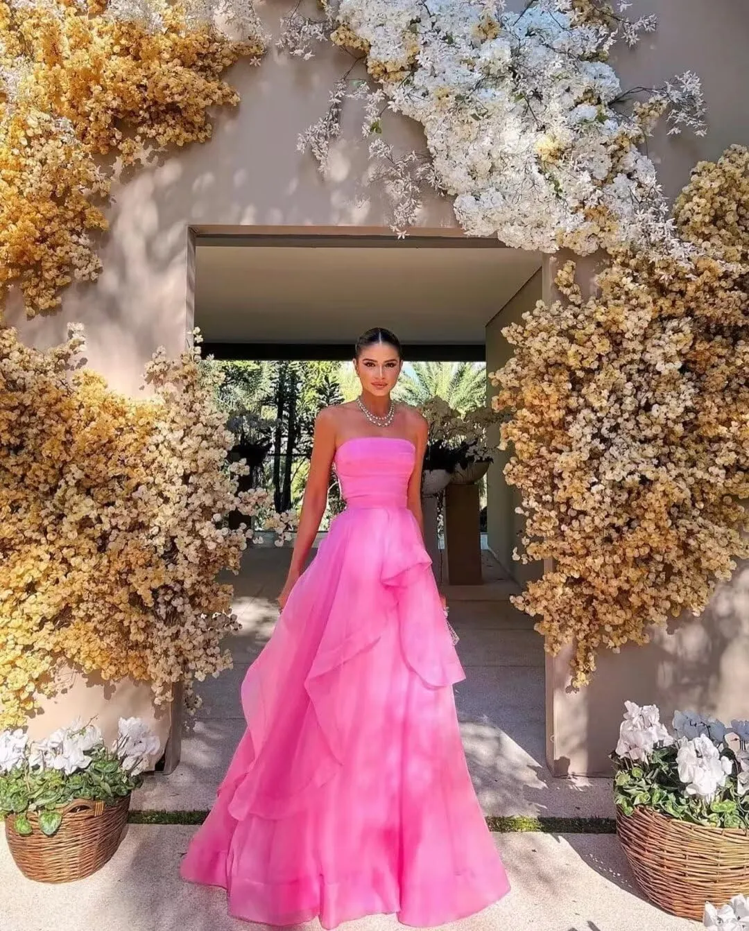 Strapless Prom Dresses 2024 A Line Ball Gown Chiffon Sleeveless Elegant Formal Evening Party Gowns