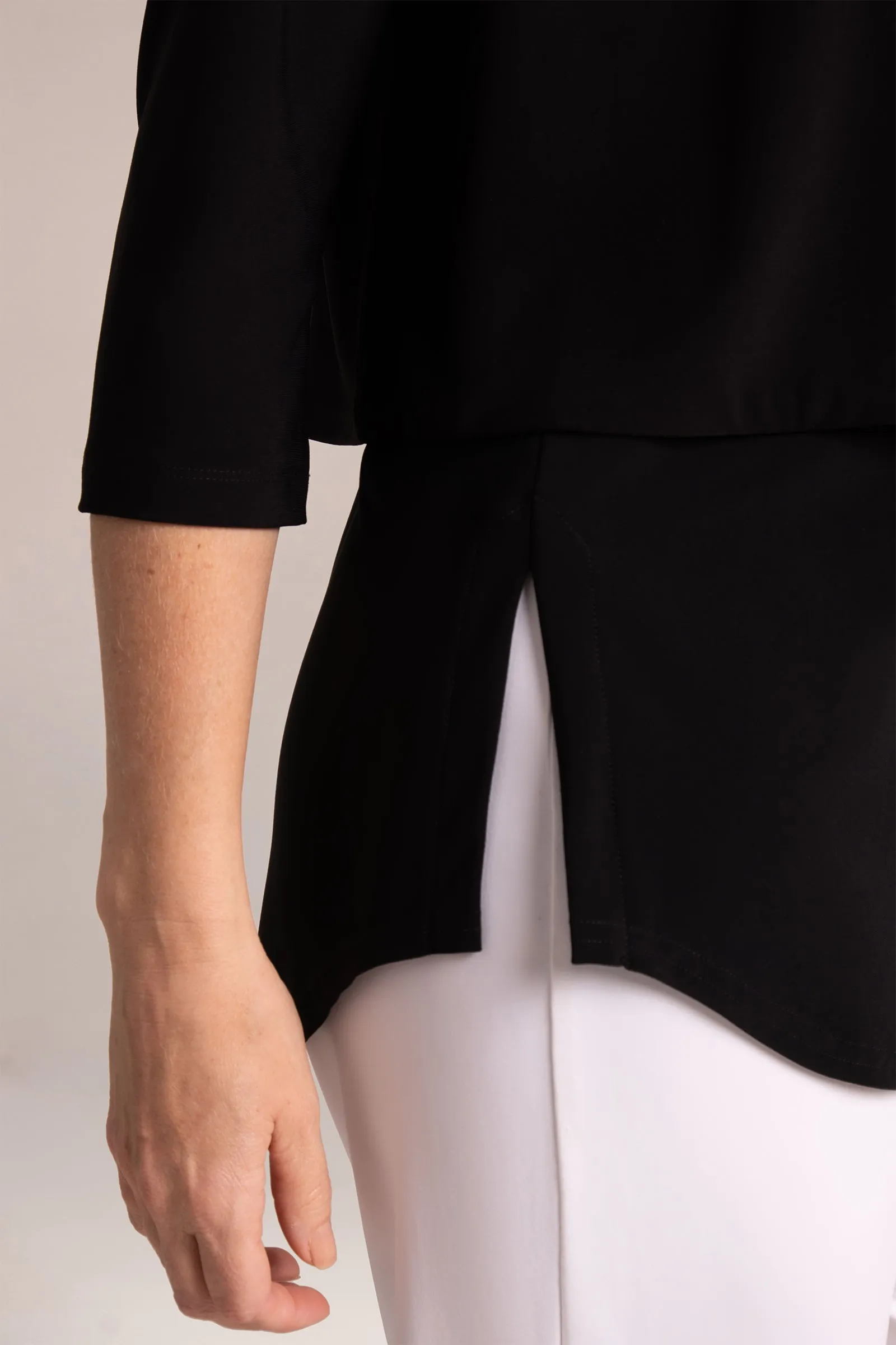 V-Neck Bolero | Black
